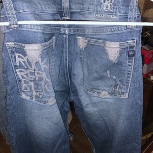 Rock Republic women’s jeans, small tear in front have been worn, still comfy.